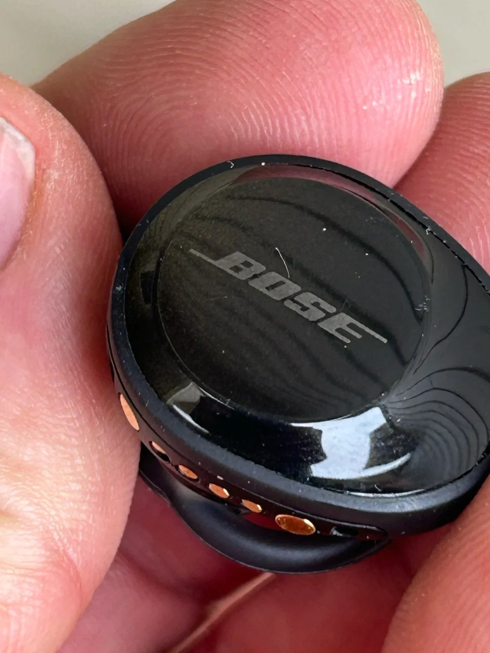 BOSE SoundSport Free Bluetooth Wireless EAR BUDS with Charging Case